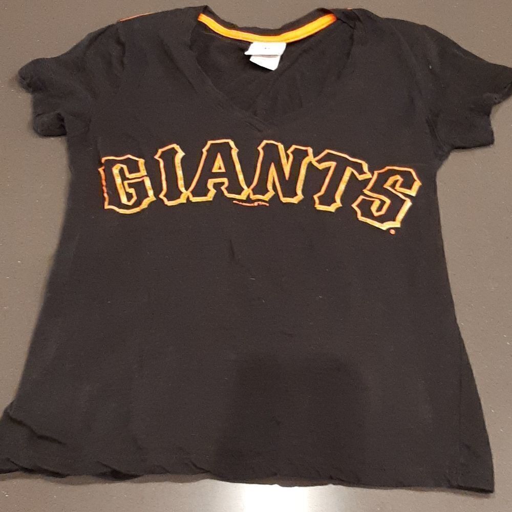 Genuine Merchandise Size M GIANTS Black and Orange Tee